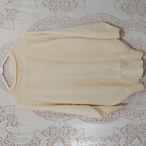 Genesis sweater size m (InvM177) - Picture 4 of 4